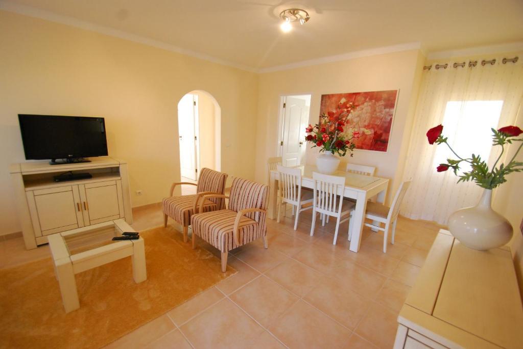 Oasis Parque Country Club Hotel Portimão Szoba fotó